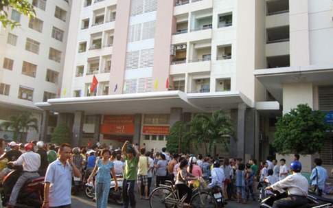 Rơi từ tầng 14, người đàn ông tử vong