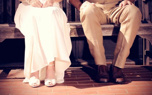 Nghe vợ chồng trẻ than