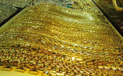 Giá vàng tiếp tục lao dốc về 39,6 triệu đồng/lượng
