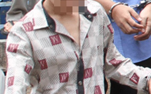 Thiếu niên 14 tuổi nông nổi đâm mù mắt bạn