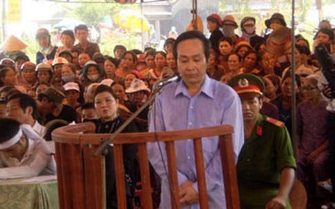 Bi kịch gia đình, 5 con đều muốn tử hình cha