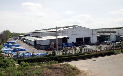 3 thi thể dưới hồ nước thải