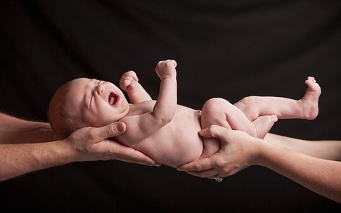 Những sai lầm điển hình khi mẹ trẻ chăm con