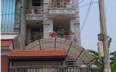Trộm khoắng sạch 4 xe máy của 1 gia đình trong đêm