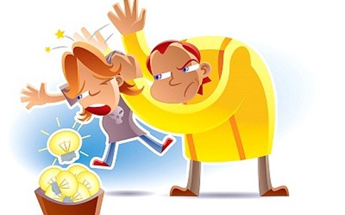 Các kiểu dạy con nghiêm khắc đến kỳ dị