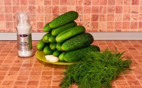 Dưa chuột muối xổi vừa giòn vừa thơm