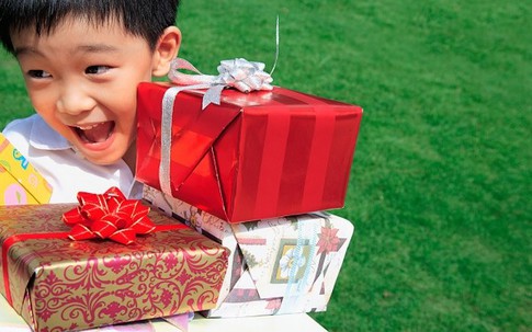 Thêm cách hóa giải tình huống xấu hổ vì con