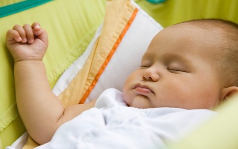 Từ 1-3 tuổi, con bạn cần ngủ bao lâu là đủ?
