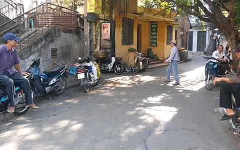 Ước mơ đẹp ở 'ngõ xe ôm vui vẻ' giữa thủ đô