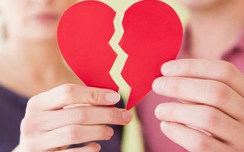 Lý do không nên làm bạn với người cũ