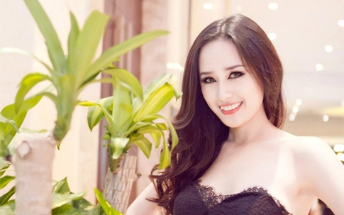 Gu thời trang quyến rũ của Mai Phương Thúy
