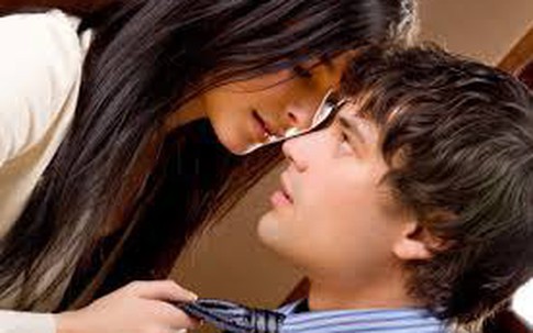 6 dấu hiệu tố cáo chồng ngoại tình