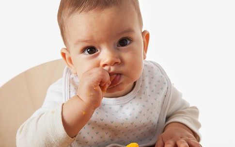 Những thực phẩm tốt nhưng cần thận trọng khi cho bé ăn