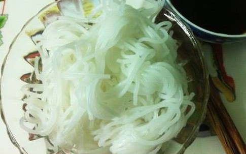 Phát hiện bún tươi có chứa chất cấm