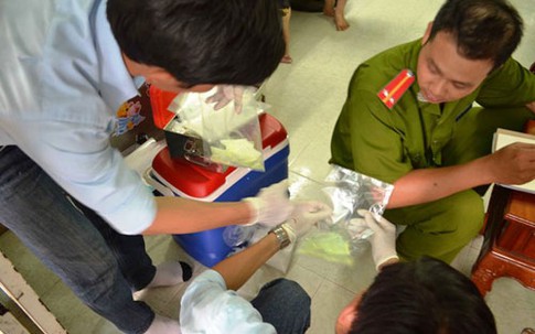 Rùng rợn công nghệ tái chế bún bằng hóa chất