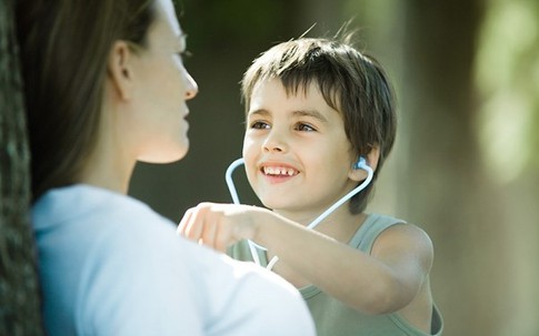5 trò chơi nhỏ giúp mẹ thảnh thơi khi nuôi con