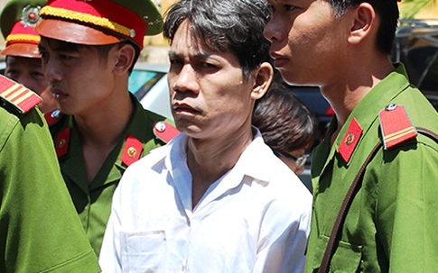 Đâm chết hàng xóm vì nghi “tòm tem” với vợ mình