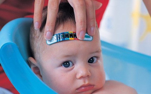 Một số điều về sốt ở trẻ mà cha mẹ nào cũng phải biết