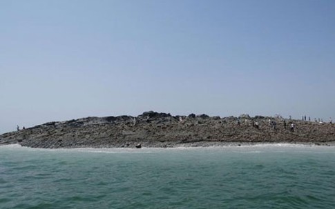 Thăm đảo lạ “mọc” lên nửa giờ sau động đất ở Pakistan
