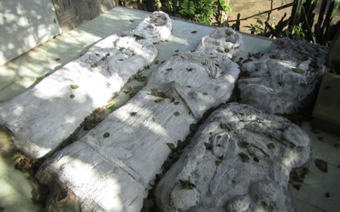 Cận cảnh “nghĩa địa đầu người” tại Tây Ninh