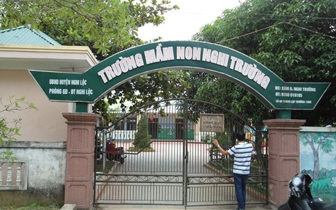 Giọt nước mắt của cô giáo để bé mầm non rơi xuống hố ga