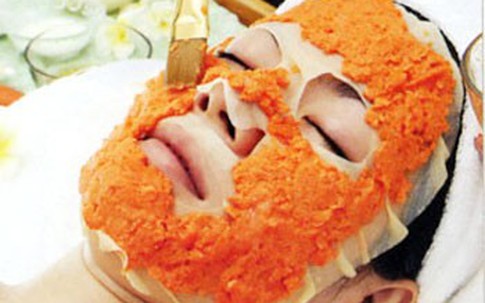 Làm đẹp da và tóc mùa thu với củ cà rốt