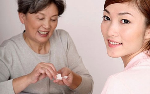 Nói với con gái về làm dâu