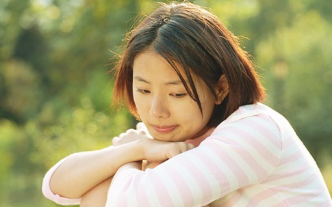 Bị nhà chồng hắt hủi vì xấu
