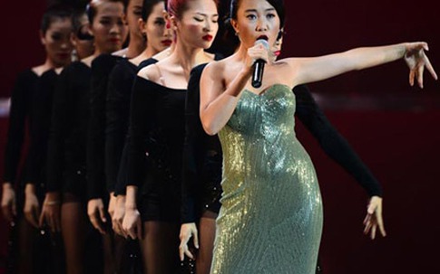 Đoan Trang hạnh phúc khi mang bầu hơn 3 tháng