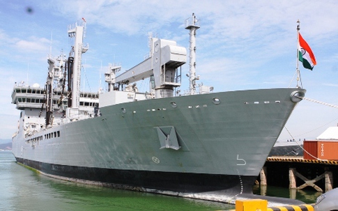 Bốn tàu Hải quân Ấn Độ cập cảng Tiên Sa