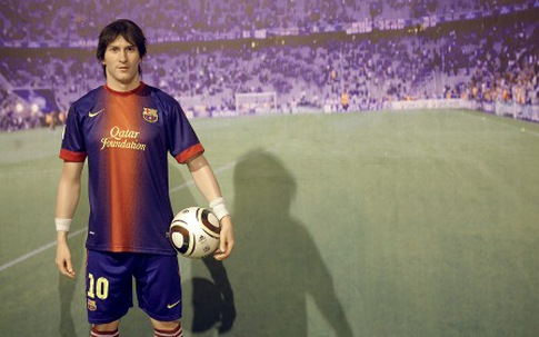 Lên Bà Nà Hills chụp ảnh với Messi, Beckham, Lý Liên Kiệt...