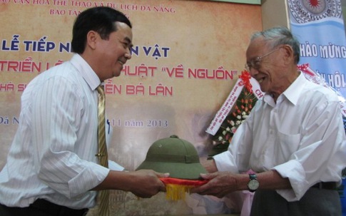 Người dân hiến tặng nhiều hiện vật quý cho Bảo tàng Đà Nẵng