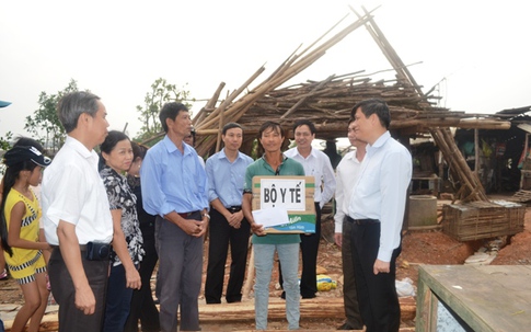 Chú trọng phòng chống bệnh cho nhân dân sau bão