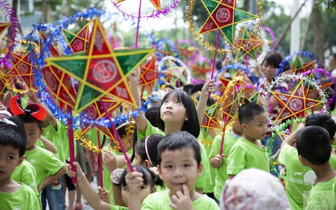 Cận cảnh lễ hội Trung thu đầy ý nghĩa dành cho cả gia đình 