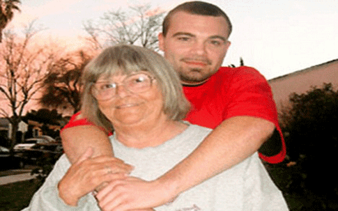 Sốc với cuộc hôn nhân loạn luân giữa bà ngoại và... cháu trai