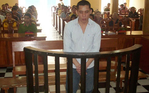 Giết người vì không được... mời ăn cỗ!