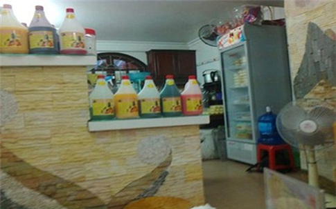 Tự đầu độc bằng sữa chua mít, siro phẩm màu