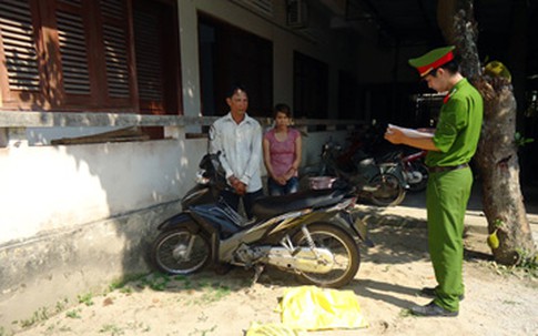 Bắt quả tang cặp tình nhân trộm chó