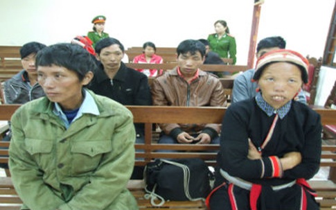 Ân tình tiêu tan khi chồng cũ đòi chia nương thảo quả