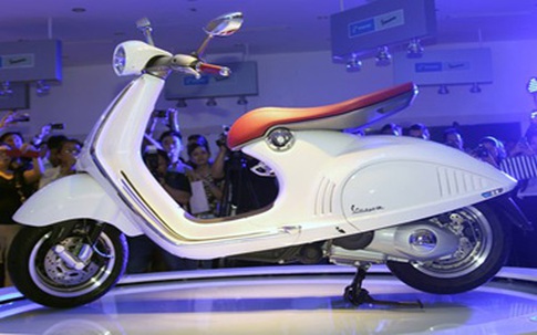 Ba chiếc Vespa 946 được mua ngay khi ra mắt tại Sài Gòn