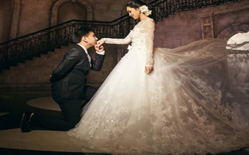 Chiêm ngưỡng váy cưới 1.400 USD của Miss Kim Phượng