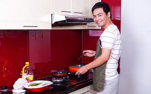 MC Phan Anh: 'Tôi hợp làm đầu bếp ở nhà'