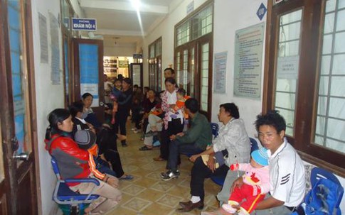 Nghệ An: Trẻ nhập viện tăng đột biến do thời tiết chuyển mùa