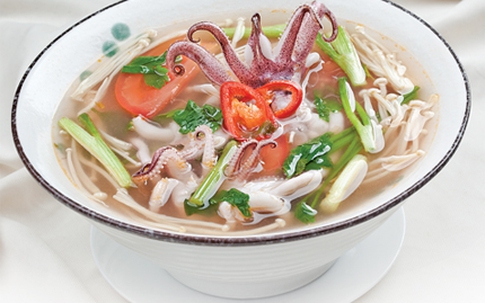 Canh râu mực nấu ngót