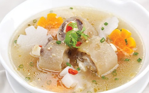 Canh đuôi bò củ cải