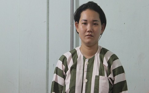 Vụ cháu bé 18 tháng tuổi bị đánh chết: Clip hung thủ tại cơ quan điều tra