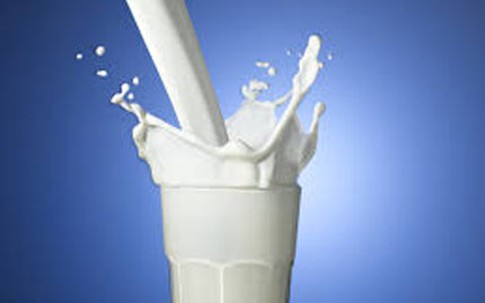 Tâm lý sính sữa ngoại hại ví người tiêu dùng