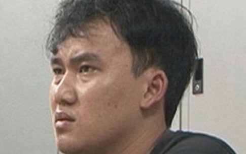 Chuyện chưa kể về tên cướp chuyên cởi truồng, bắt nữ sinh nhìn "của quý"