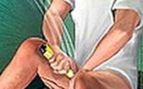 Tự cắt 'của quý' để khỏi phải lấy vợ