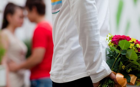 Yêu đơn phương bạn gái của em trai
